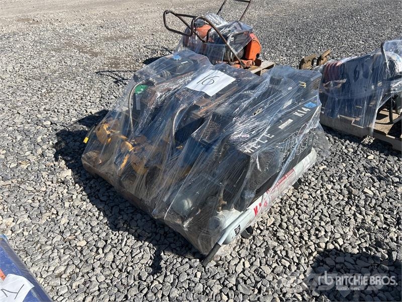 DeWalt of (3) Dewalt D55270 Mobile & Ironhorse IHTT80GE-B Компресори