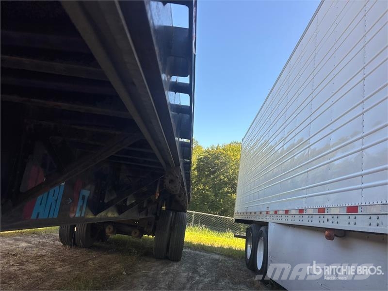 Direct Trailer T/A 45 ft T/A Flatbed Trailer Flatbed/Dropside trailers