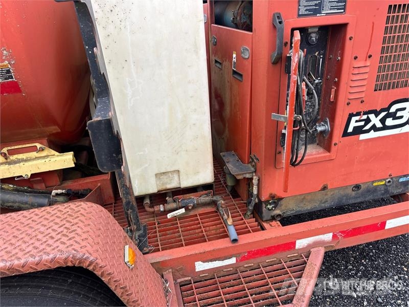 Ditch Witch FX30 Prikolice cisterne