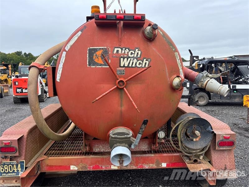 Ditch Witch FX30 Prikolice cisterne