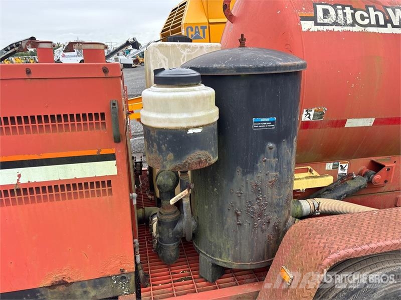 Ditch Witch FX30 Prikolice cisterne