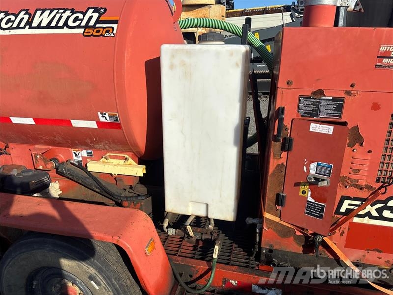 Ditch Witch FX30 500 gal T/A Vacuum Excavation Unit 드릴링 장비 부속품 및 예비 부품
