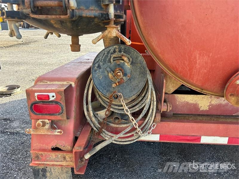 Ditch Witch FX30 500 gal T/A Vacuum Excavation Unit 드릴링 장비 부속품 및 예비 부품