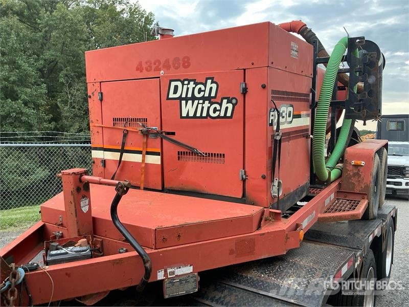 Ditch Witch FX30 500 gal T/A Vacuum Excavation Unit (Inoperabl Porauskaluston varaosat