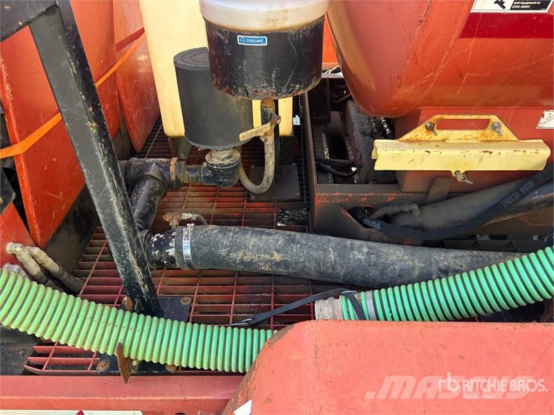 Ditch Witch FX30 500 gal T/A Vacuum Excavation Unit 드릴링 장비 부속품 및 예비 부품
