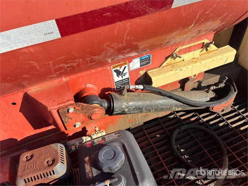 Ditch Witch FX30 500 gal T/A Vacuum Excavation Unit 드릴링 장비 부속품 및 예비 부품