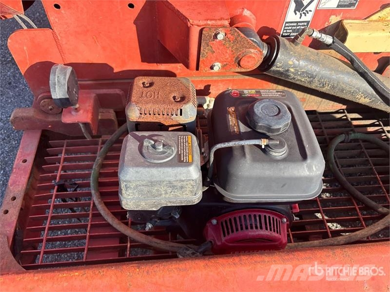 Ditch Witch FX30 500 gal T/A Vacuum Excavation Unit 드릴링 장비 부속품 및 예비 부품