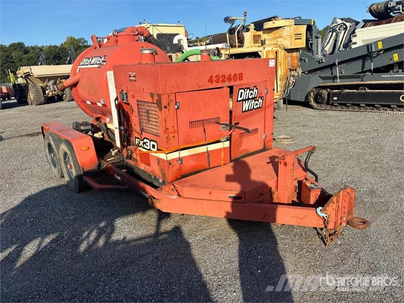 Ditch Witch FX30 500 gal T/A Vacuum Excavation Unit 드릴링 장비 부속품 및 예비 부품