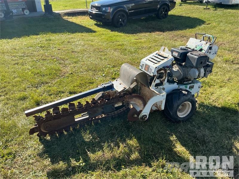 Ditch Witch RT Walk Behind Trencher Trancheuse