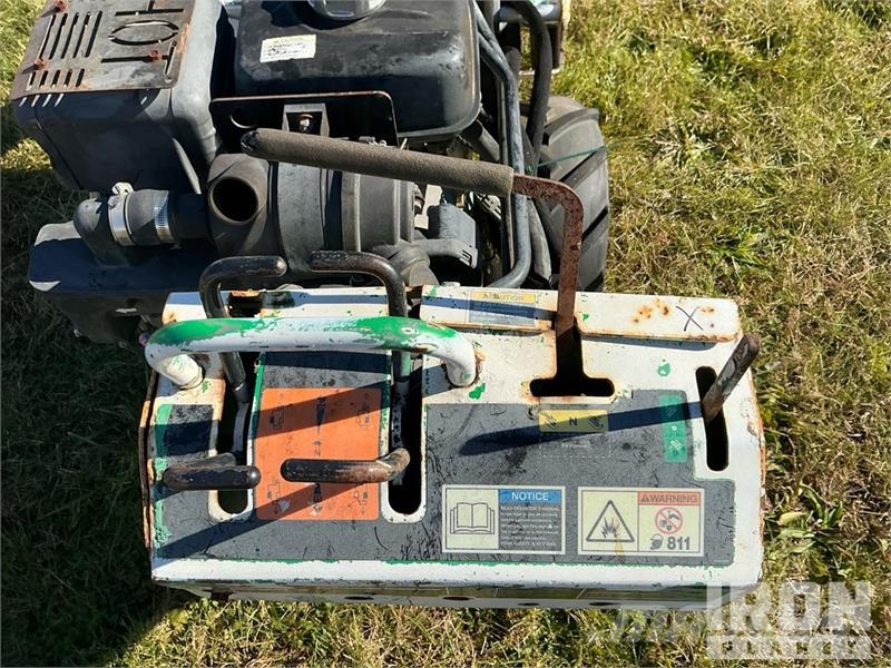 Ditch Witch RT Walk Behind Trencher Trancheuse