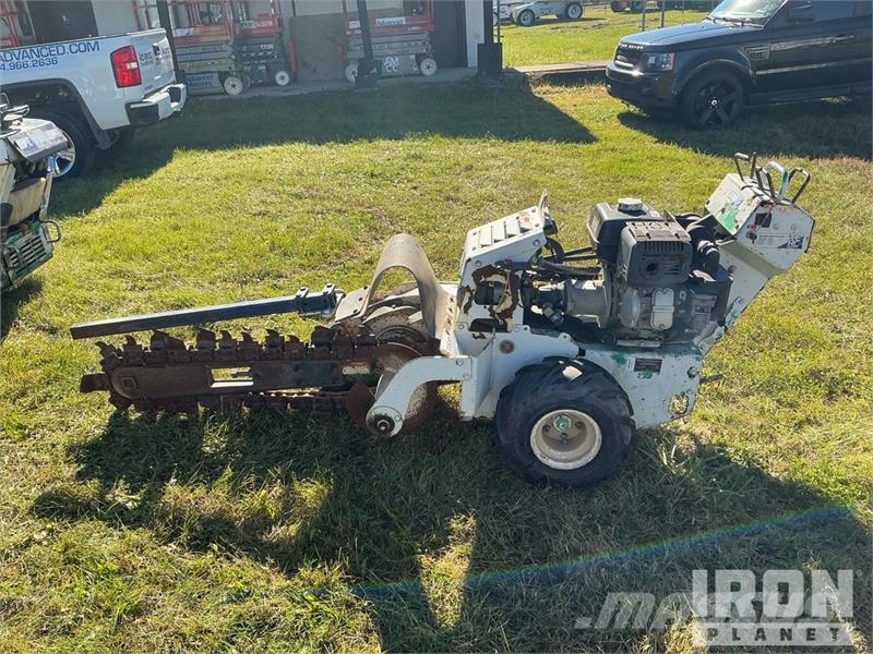 Ditch Witch RT Walk Behind Trencher Trancheuse