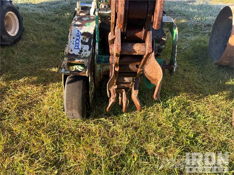 Ditch Witch RT12 Walk Behind Trencher Grabenfräse