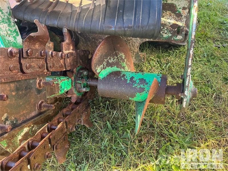 Ditch Witch RT12 Walk Behind Trencher Grabenfräse