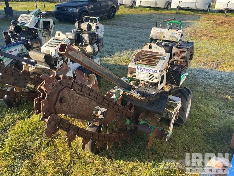 Ditch Witch RT12 Walk Behind Trencher Grabenfräse