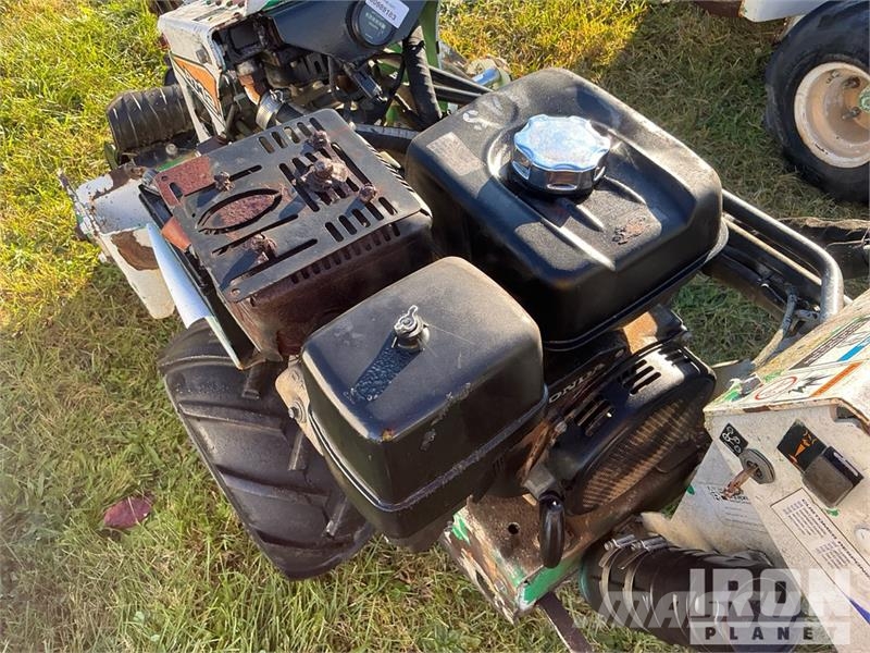 Ditch Witch RT12 Walk Behind Trencher Grabenfräse