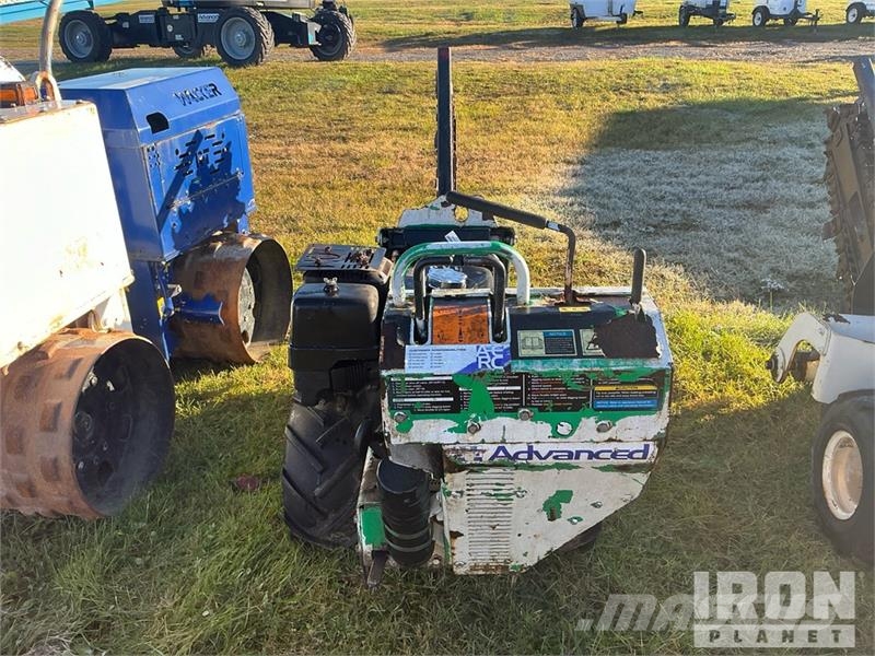 Ditch Witch RT12 Walk Behind Trencher Grabenfräse