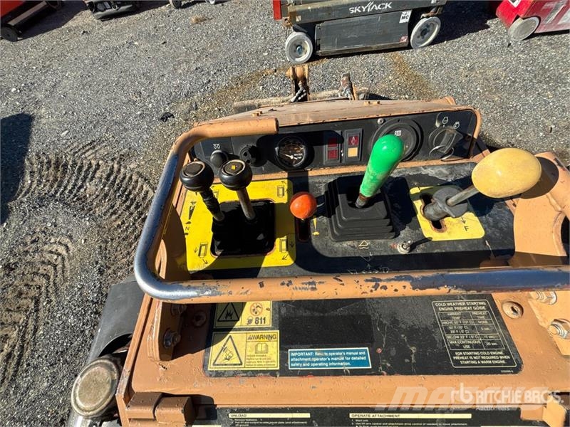 Ditch Witch SK750 Φορτωτάκια