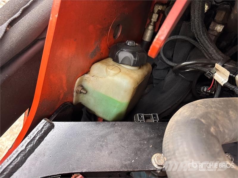 Ditch Witch SK800 Mini Compact Track Loader Chargeuse compacte