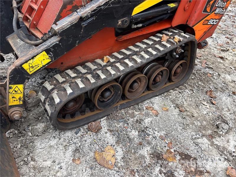 Ditch Witch SK800 Mini Compact Track Loader Chargeuse compacte