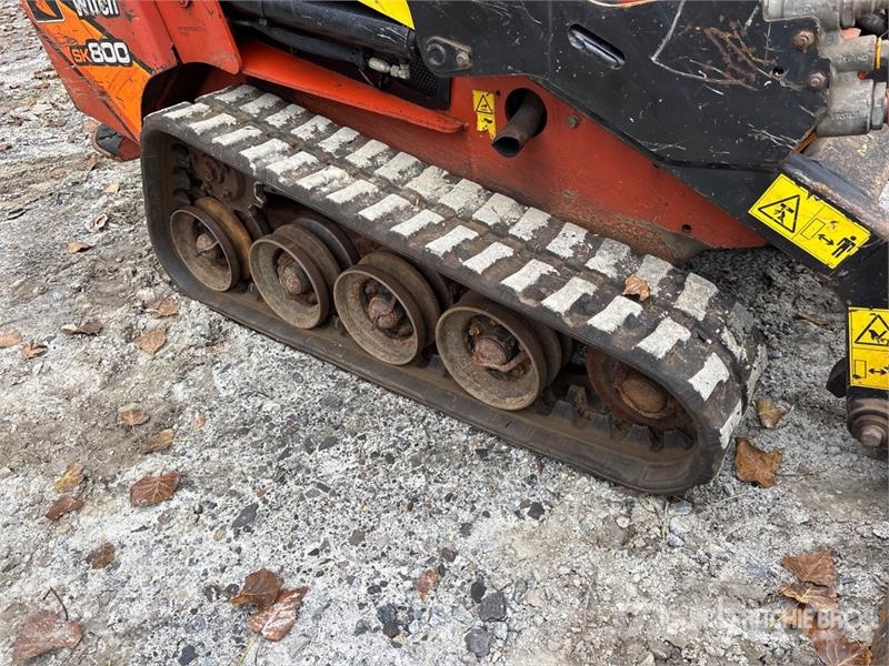 Ditch Witch SK800 Mini Compact Track Loader Chargeuse compacte