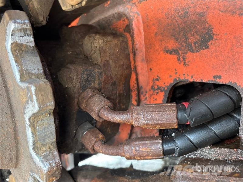 Ditch Witch SK800 Mini Compact Track Loader Chargeuse compacte
