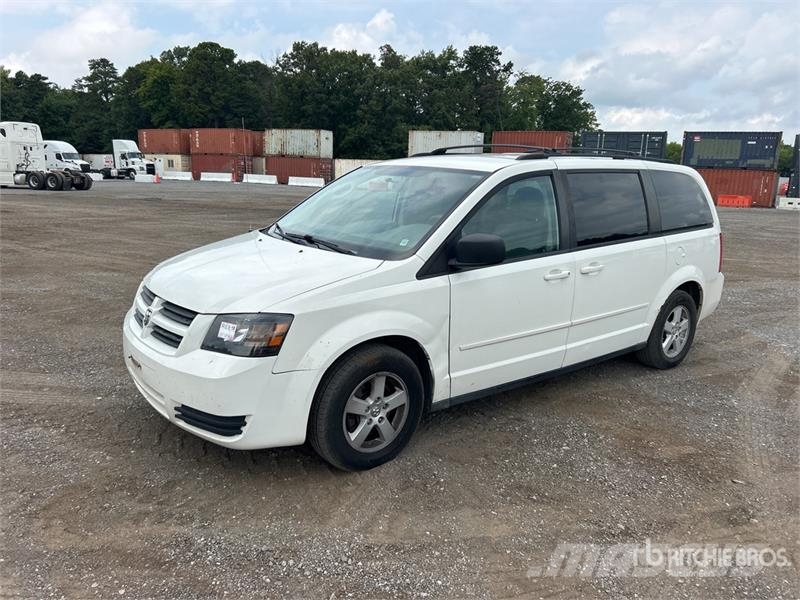 Dodge Caravan SE Automašīnas