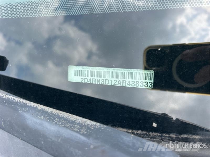 Dodge Caravan SE Automašīnas