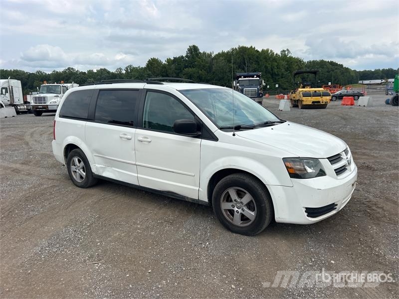 Dodge Caravan SE Automašīnas