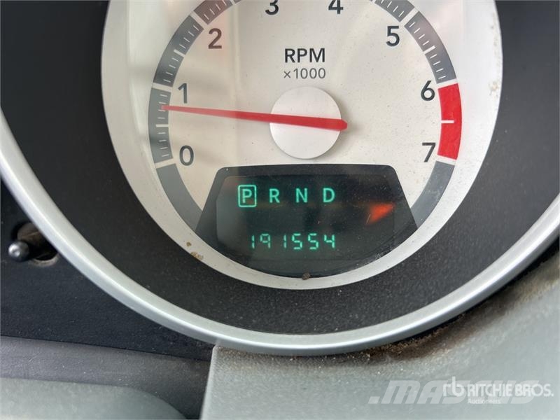 Dodge Caravan SE Automašīnas