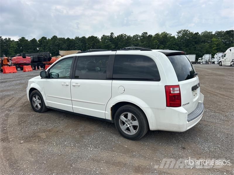 Dodge Caravan SE Automašīnas