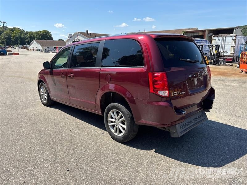 Dodge Grand Caravan SXT Minivan 자동차