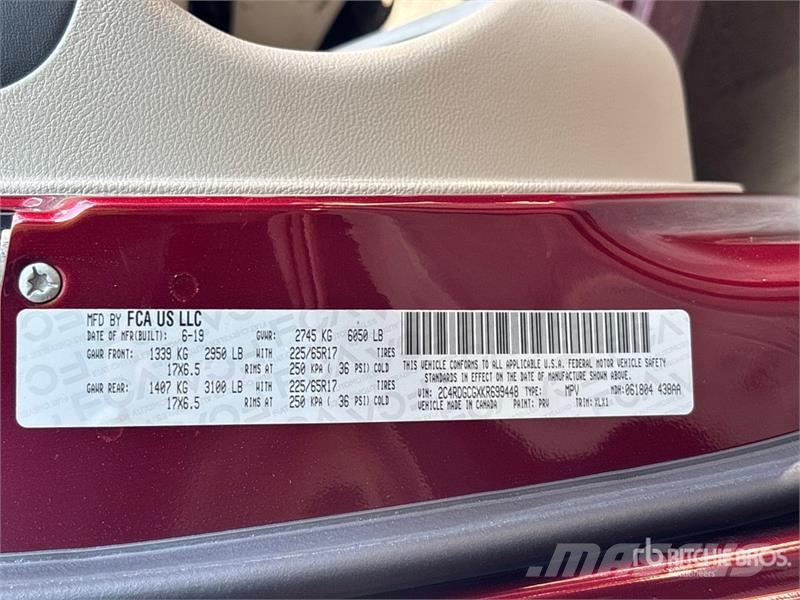 Dodge Grand Caravan SXT Minivan 자동차