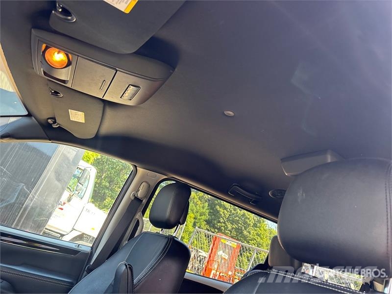 Dodge Grand Caravan SXT Minivan 자동차