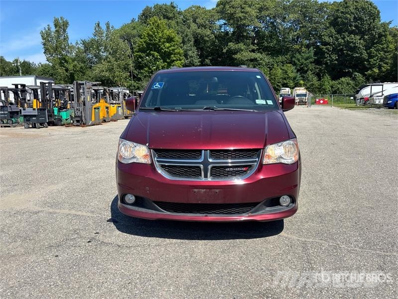 Dodge Grand Caravan SXT Minivan 자동차