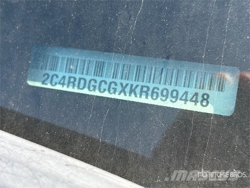 Dodge Grand Caravan SXT Minivan 자동차
