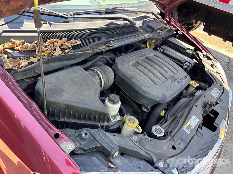 Dodge Grand Caravan SXT Minivan 자동차