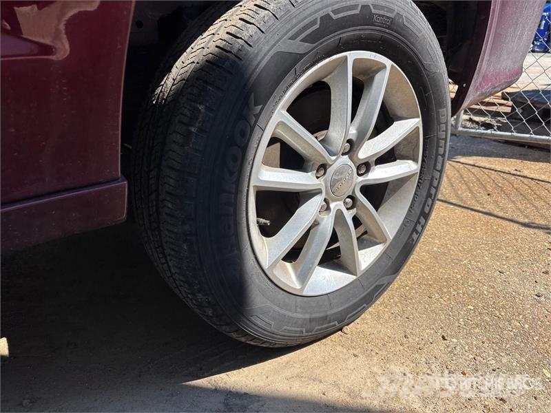 Dodge Grand Caravan SXT Minivan 자동차