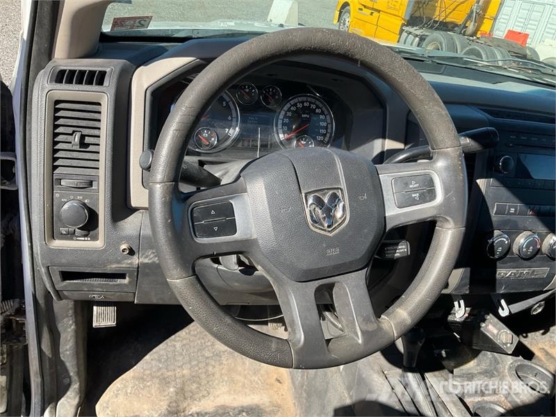 Dodge Ram 2500 기타