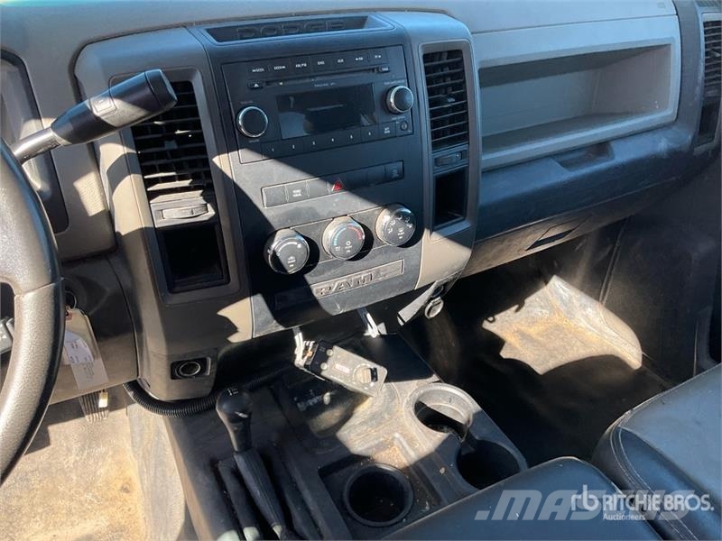 Dodge Ram 2500 기타