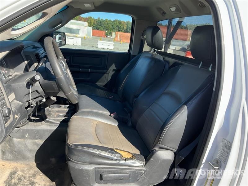 Dodge Ram 2500 기타