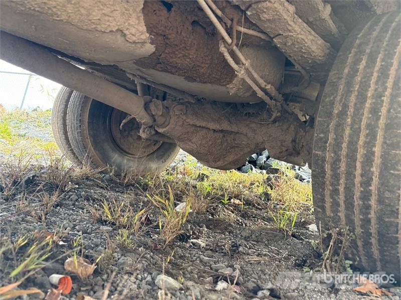 Dodge Ram 3500 Vieglais kravas automobilis/izkraušana no sāniem