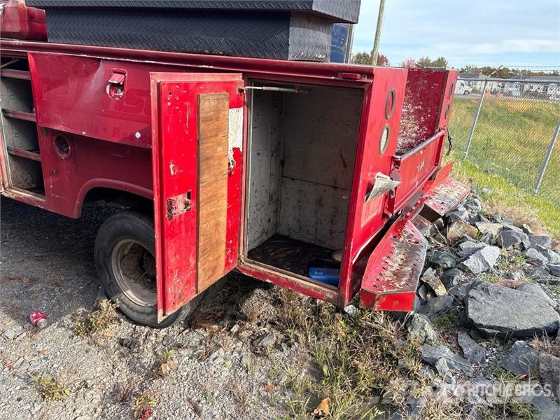 Dodge Ram 3500 Vieglais kravas automobilis/izkraušana no sāniem