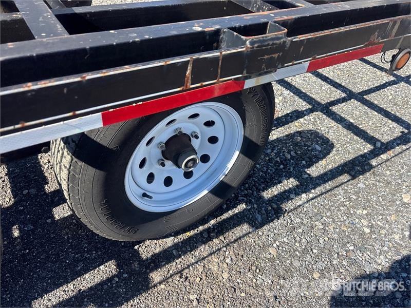 Doolittle 20 ft T/A Equipment Trailer Прицепы-Автовозы