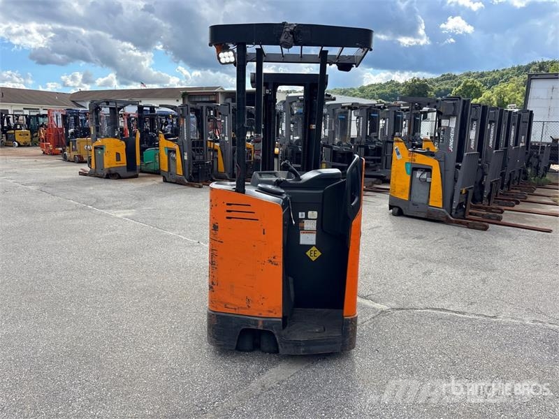 Doosan B15SU-9 2750 lb Electric Forklift Sähkötrukit