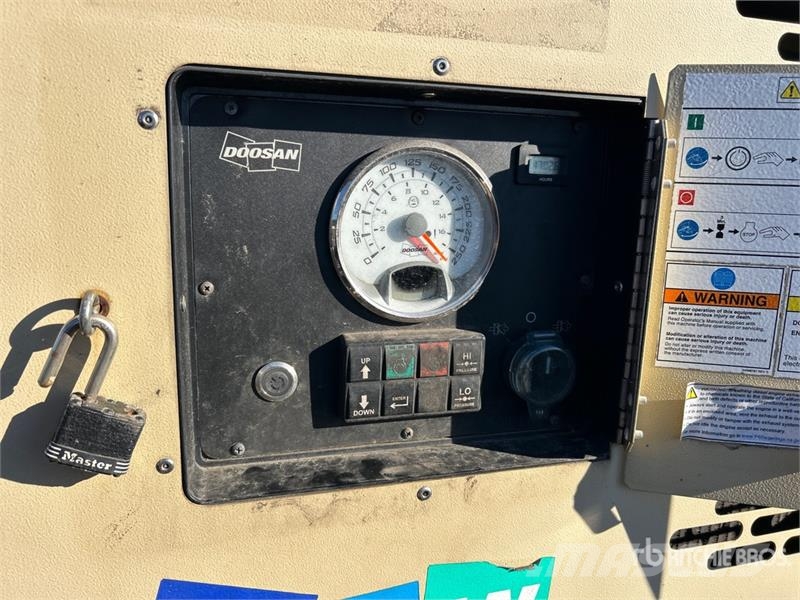 Doosan HP375 375 cfm Mobile Air Compressor Compressors
