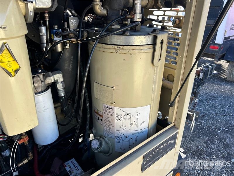 Doosan HP375 375 cfm Mobile Air Compressor Compressors