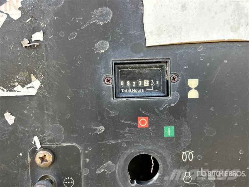 Doosan P185WYM-T4I コンプレッサー