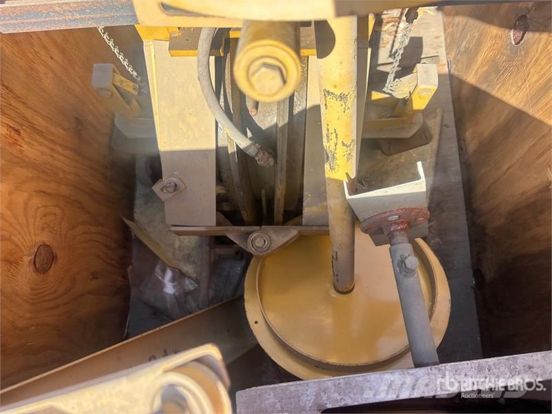 DSbrown Neoprene Machine Construcción - Otros