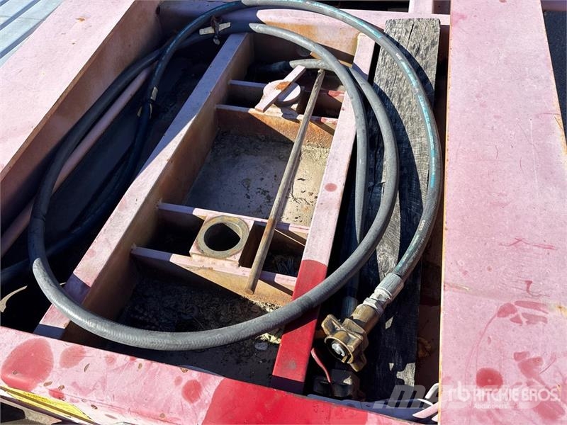 Eager Beaver 50GSL-PT Tri/A Lowboy Trailer Низкорамные прицепы