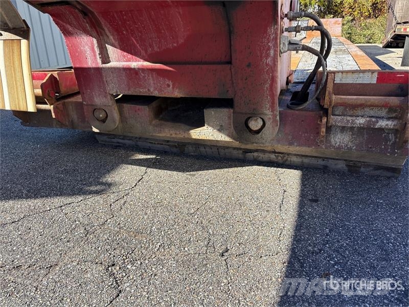 Eager Beaver 50GSL-PT Tri/A Lowboy Trailer Низкорамные прицепы